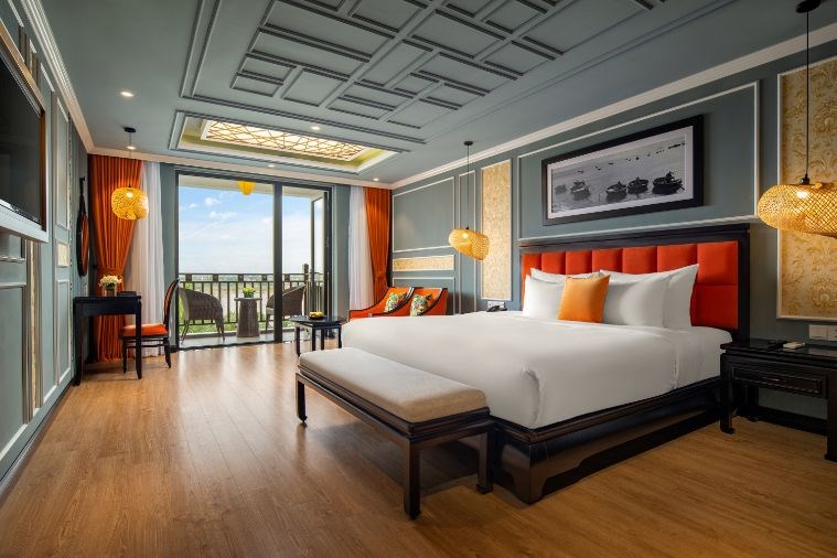 Phòng Deluxe Double City View With Balcony